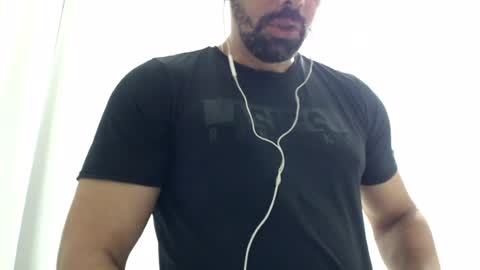 cashmastermuscle77 online show from August 12, 10:17 am