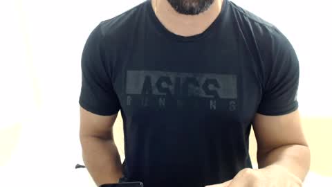 cashmastermuscle77 online show from August 12, 5:48 pm