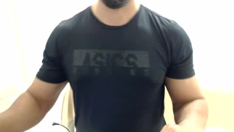 cashmastermuscle77 online show from August 13, 7:28 pm