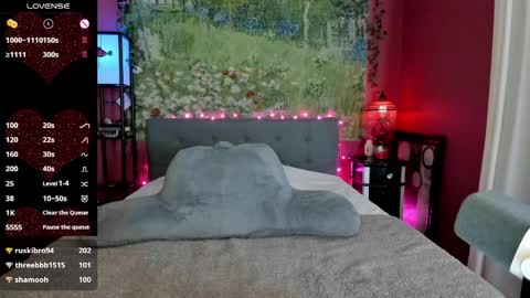 Cashmere Fox online show from April 2, 8:06 pm