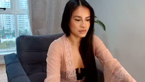 cassandra_avery online show from August 11, 12:51 pm
