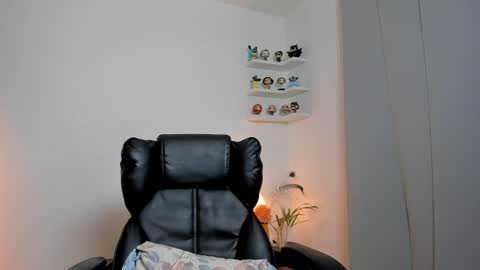 Cassie Cain online show from July 7, 4:38 am