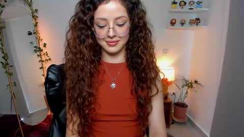 Cassie Cain online show from July 28, 7:20 pm