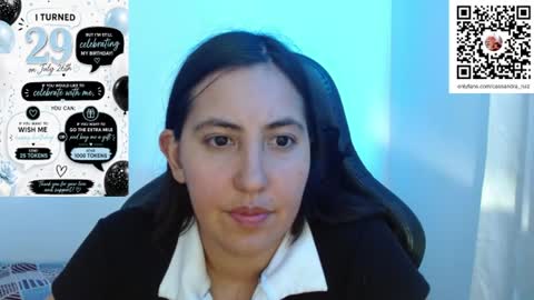 cassandra_ruizz online show from July 31, 1:34 am