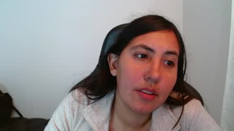 cassandra_ruizz online show from August 15, 12:58 am