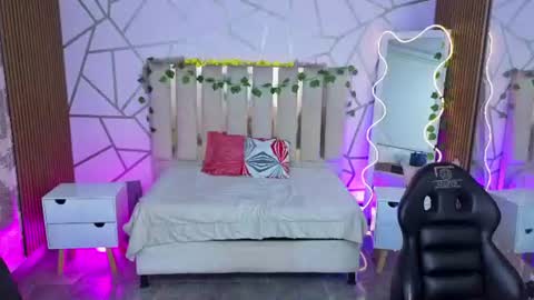 casse_tay online show from August 9, 7:31 am