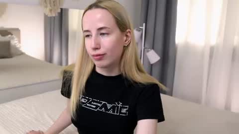 Cassie online show from August 11, 10:34 pm