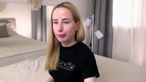 Cassie online show from August 12, 2:58 am