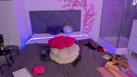 Cassie online show from August 7, 9:31 am