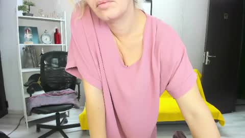 CassieJonas online show from August 11, 2:24 am