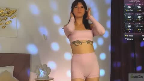 cassielaurence online show from August 14, 5:22 am