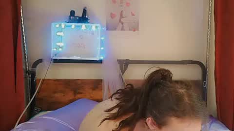 cassiemichelle online show from August 4, 1:35 am