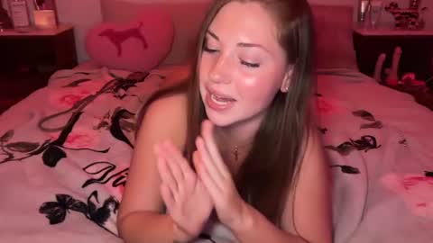Cassie Thorne online show from August 14, 12:25 am