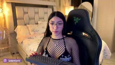 Didy online show from August 16, 3:32 am