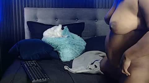cataleya_laurent online show from July 31, 5:51 pm