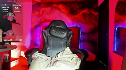 cataleyamoon_ online show from August 6, 9:47 pm