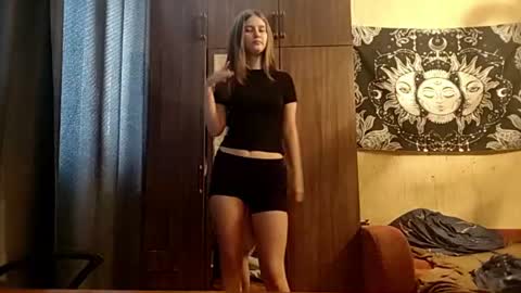 catalinarasool online show from August 10, 1:23 pm