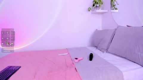      online show from August 12, 5:48 pm
