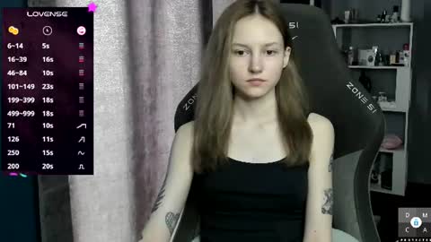 Sam online show from July 24, 1:14 pm