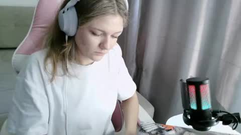 Helen online show from September 5, 11:48 am