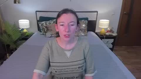 Catrin online show from August 7, 3:39 am