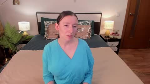 Catrin online show from August 13, 5:32 am