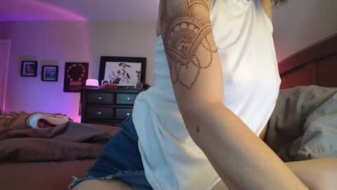some call me djcatnips some call me CC but i love it when you call me miss catnips  online show from August 12, 3:14 pm