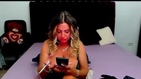 lauren online show from August 7, 12:27 pm