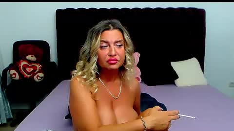 lauren online show from August 11, 8:05 am