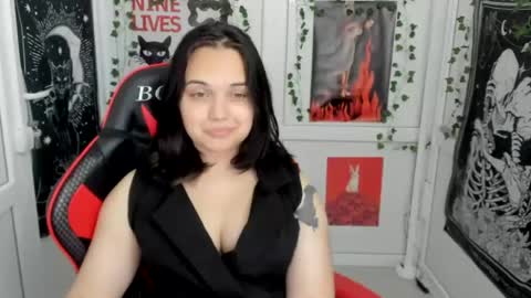 Catrine online show from August 3, 7:48 am