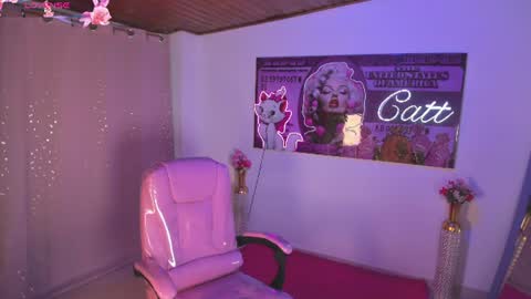 catt_monroe online show from August 1, 4:24 pm