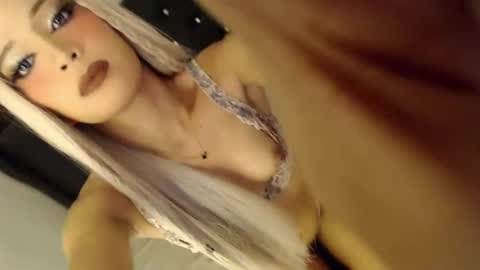 lina online show from August 9, 8:37 am