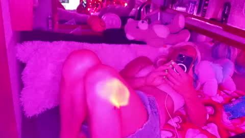 Cddelphine35 online show from August 9, 3:40 am