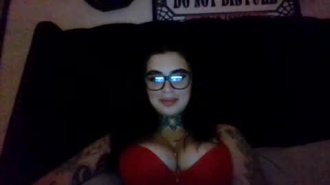 ceceluv27 online show from April 5, 1:35 am
