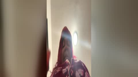 ceeceeluv8285 online show from July 5, 7:33 am