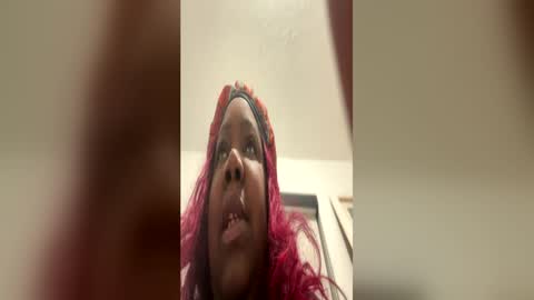 ceeceeluv8285 online show from July 7, 5:22 am