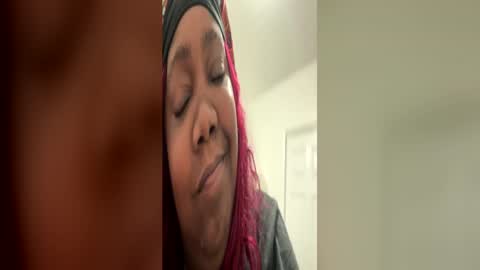ceeceeluv8285 online show from July 8, 2:26 am