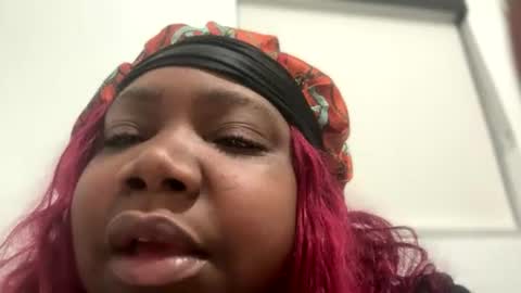 ceeceeluv8285 online show from July 9, 7:57 am