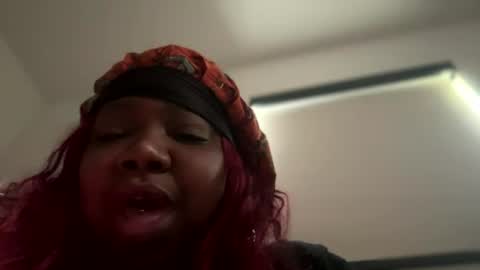 ceeceeluv8285 online show from July 9, 10:04 pm