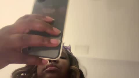 ceeceeluv8285 online show from August 14, 3:21 am