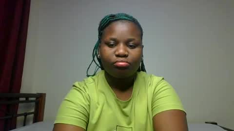 ceepretty25 online show from August 14, 12:25 am