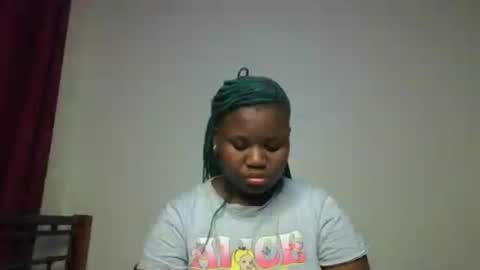 ceepretty25 online show from August 15, 9:13 am