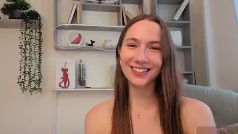 Josie Manesi online show from July 26, 11:48 am