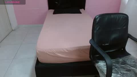 celeste817631 online show from August 13, 4:43 pm