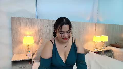 Celeste Borbon online show from August 8, 11:49 pm