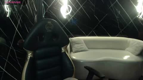 celeste_fioree online show from August 13, 7:39 pm