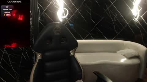 celeste_fioree online show from August 15, 2:32 pm