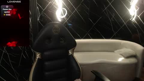celeste_fioree online show from August 15, 2:32 pm