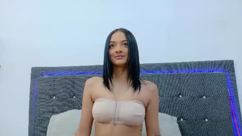 celeste_gil_ online show from August 14, 1:15 pm