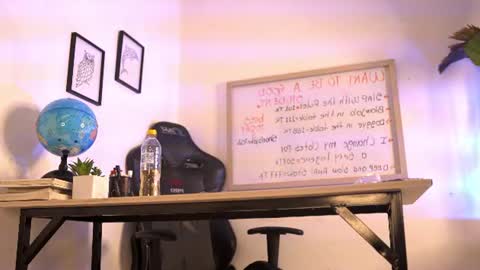     online show from August 2, 5:58 am